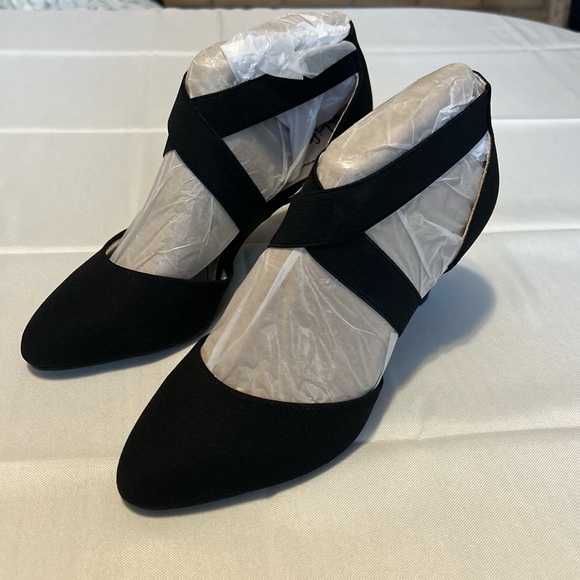 NEW Life Stride Gallery Womens Comfort Insole Almond Toe Pumps Black Size 7.5W - Picture 2 of 8